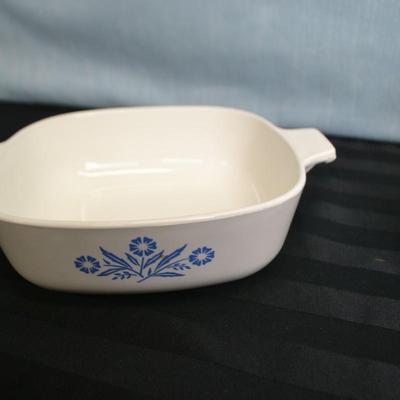 LOT 21. CORNINGWARE BAKING DISHES