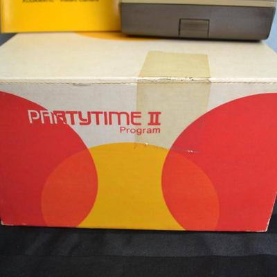 LOT 25 KODAK PARTYTIME INSTANT CAMERA WITH SEAGRAMS 7 LOGO AND ORIGINAL BOX
