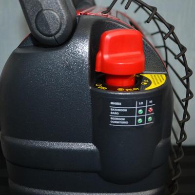 LOT 28. PORTABLE BUDDY. MR HEATER INDOOR SAFE RADIANT HEATER