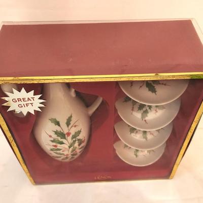 Lot #191 LENOX Oil Set in Box