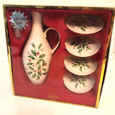 Lot #191 LENOX Oil Set in Box