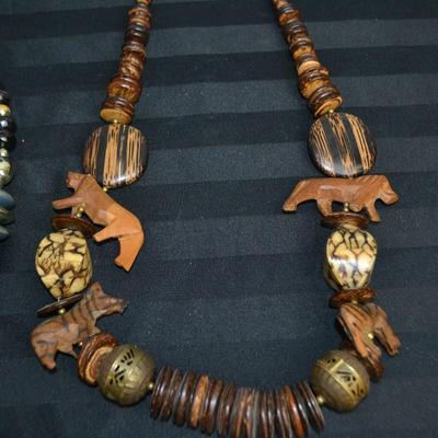 LOT 34. THREE NECKLACES