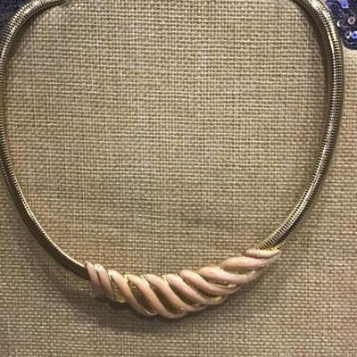 Vintage  Peach Enamel Gold Tone Pendant Choker Necklace 1980s