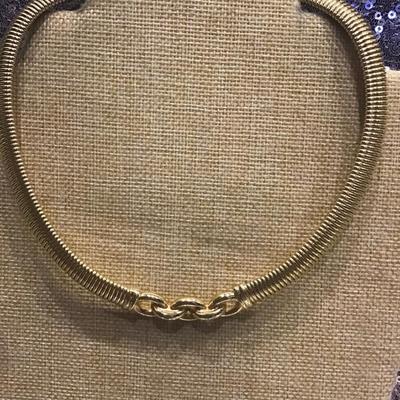 Vintage Trifar Gold Plated Chain w/ Knot Pendant Elegant
