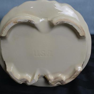 LOT 36. VINTAGE SHAWNEE WINNIE SMILING PIG COOKIE JAR USA POTTERY