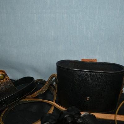 LOT 42. VINTAGE BINOCULARS AND CAMERA