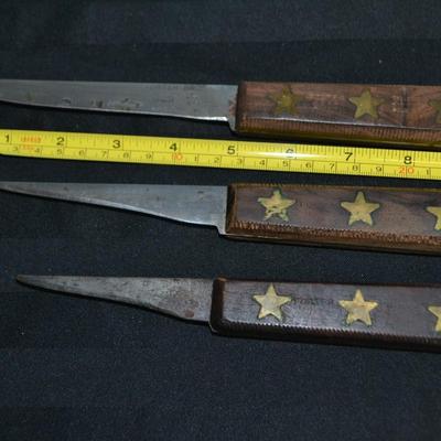 LOT 57. THREE VINTAGE FOSTER BROS KNIVES WITH STAR EMBOSSED WOOD HANDLES