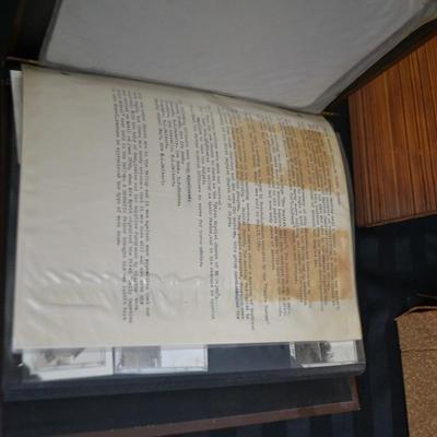 LOT 62. VINTAGE AND ANTIQUE PHOTO BOOKS WITH PHOTOS