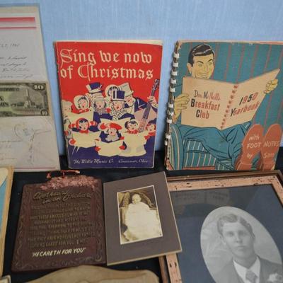LOT 68. VINTAGE BOOKS AND PHOTOS
