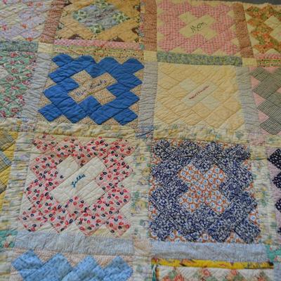 LOT 70. VINTAGE QUILT