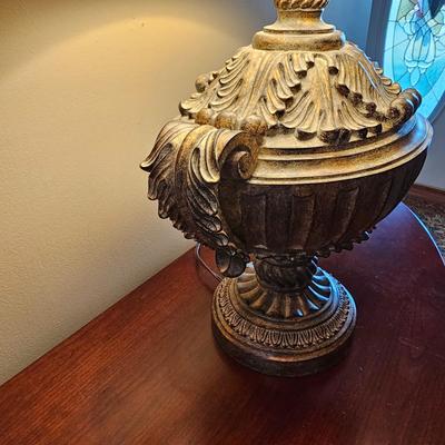 Handled Urn Shaped Lamp with Shade (LR-JS)