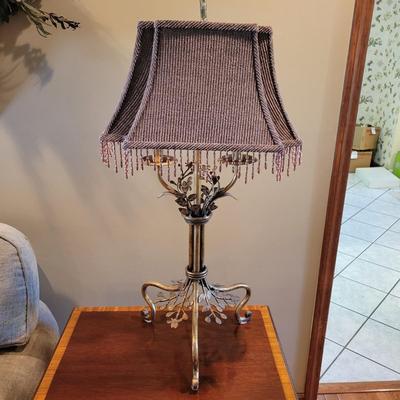 Decorative Metal Lamp with Beaded Fringe Shade (LR-DW)