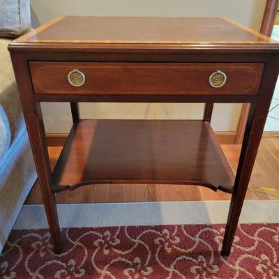 Salem Square Side Table (LR-DW)
