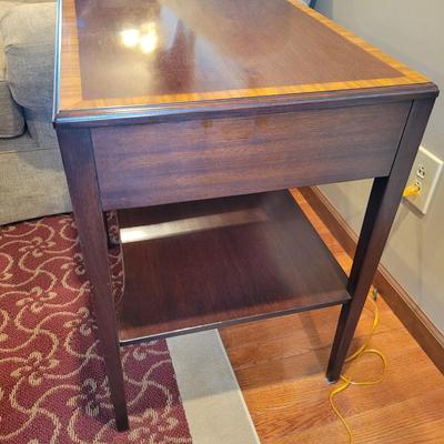 Salem Square Side Table (LR-DW)