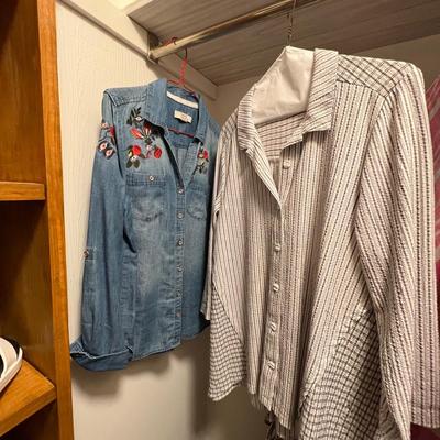 Chicoâ€™s, Tribal & More Size M/L Long/Short Sleeved Tops (BR2-RG)