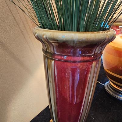 Decorative Table Lamp & Two Vases (LR-JS)