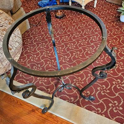 Round Marble Like Table w/Cast Iron Base.  (LR-JS)