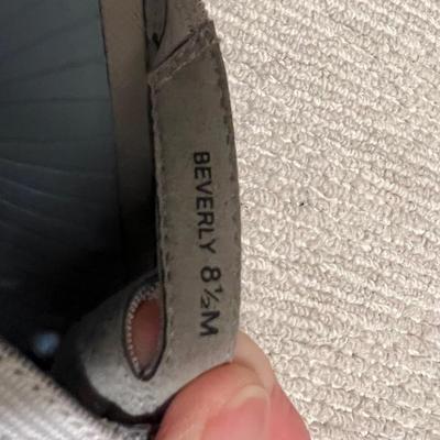 Clarks, Sketchers, Tommy Hilfiger & More Size 8.5 Sandals (BR2-RG)