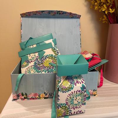 Gift Wrapping Paper, Boxes & Bags (BR1-MG)