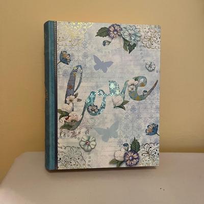 Gift Wrapping Paper, Boxes & Bags (BR1-MG)