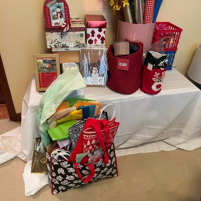 Gift Wrapping Paper, Boxes & Bags (BR1-MG)