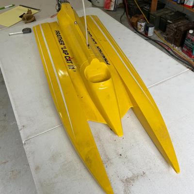 Prather Lap Cat III Yellow Speedboat with Motor 36"