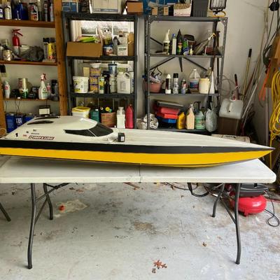Proline Kicker Model Boat with Motor 72"