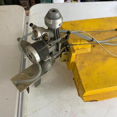 Flat Balsa Wood Model Speed Boat with Motor