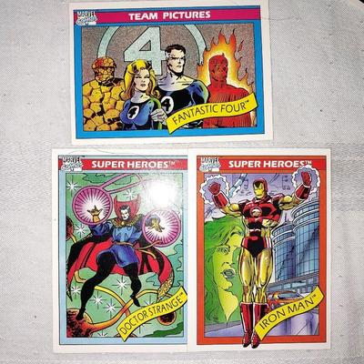 HERO AND SUPER HEROS TRADING CARDS
