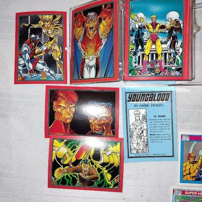 HERO AND SUPER HEROS TRADING CARDS