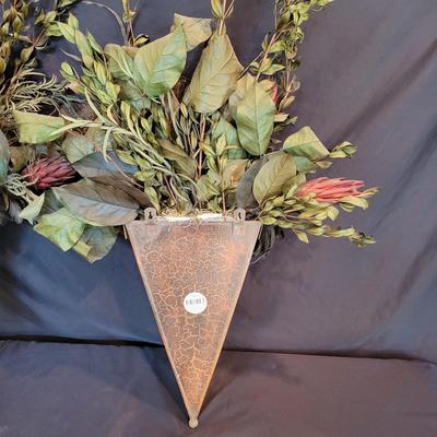 Metal Wall Vases with a Silk Arrangement (LR-DW)