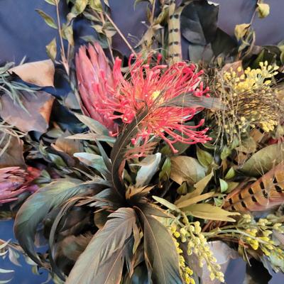 Metal Wall Vases with a Silk Arrangement (LR-DW)