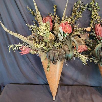 Metal Wall Vases with a Silk Arrangement (LR-DW)