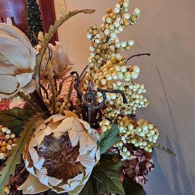 Green & Floral Table Decor (DR-JS)