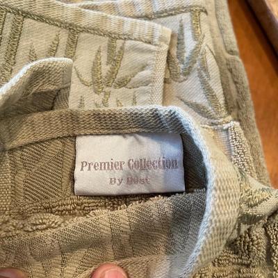 Bath Towels: Biltmore, Premium Collection, & More (BR1-MG)