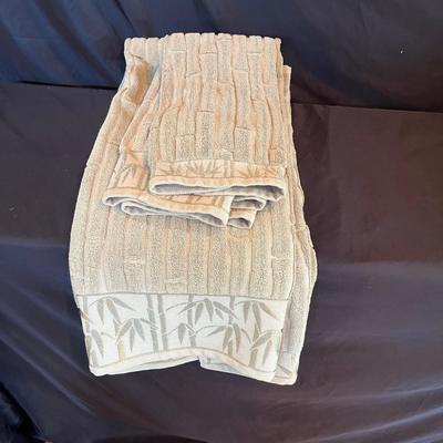 Bath Towels: Biltmore, Premium Collection, & More (BR1-MG)