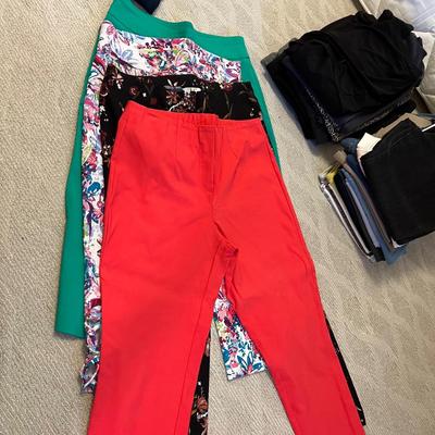 Slim-Sation, Tribal & More Capris Size M/L Plus Leggings (BR2-RG)