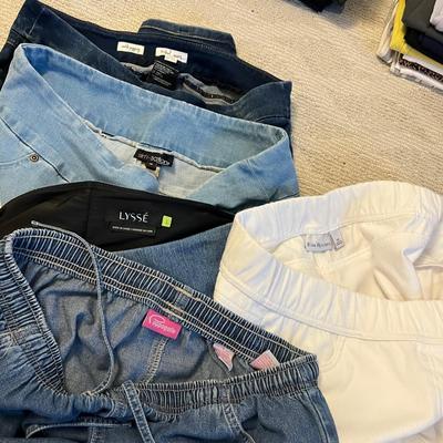 Slim-Sation, Tribal & More Capris Size M/L Plus Leggings (BR2-RG)