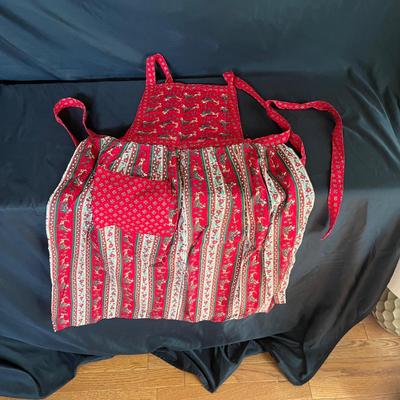 Holiday Linens (DR-MG)