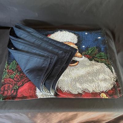 Holiday Linens (DR-MG)