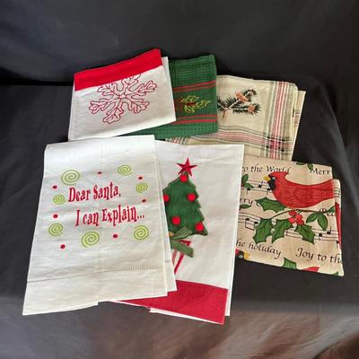 Holiday Linens (DR-MG)