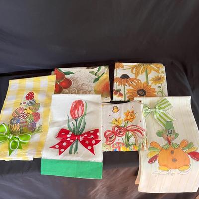 Holiday Linens (DR-MG)