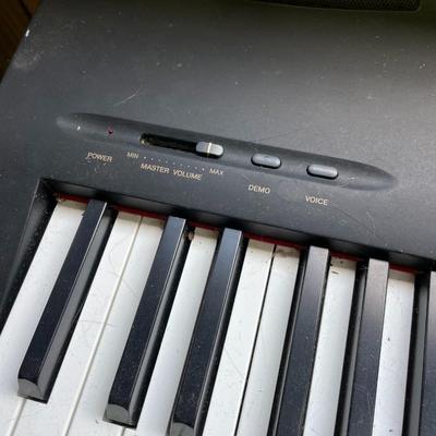 Yamaha Electric Keyboard