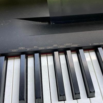 Yamaha Electric Keyboard
