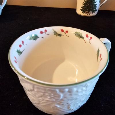 Lenox, Fitz & Floyd, Noritake & More Christmas China  (DR-JS)