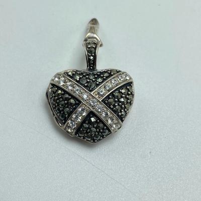 Heart Pendants incl 10K and Diamonds (B4-SS)