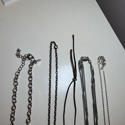 Chicoâ€™s & More 25+ Fashionable Statement Necklaces & More (BR2-RG)