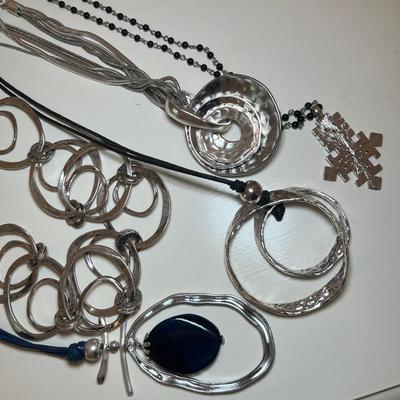 Chicoâ€™s & More 25+ Fashionable Statement Necklaces & More (BR2-RG)