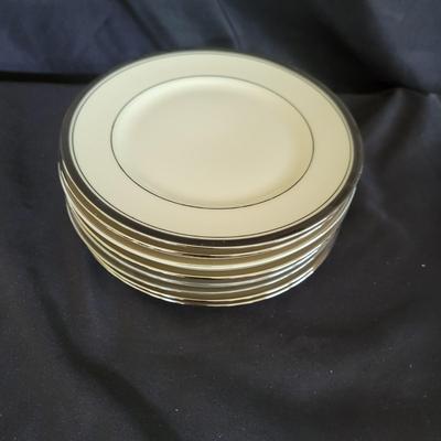 Eight Place Setting Franciscan Masterpiece China and More (SR-DW)