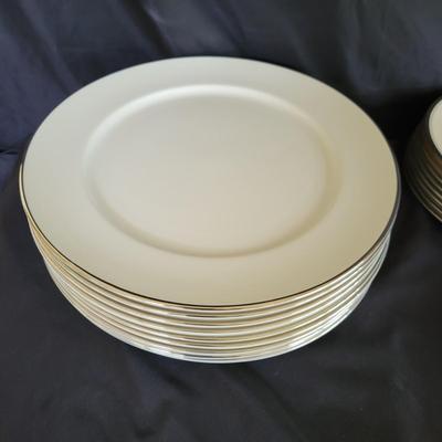 Eight Place Setting Franciscan Masterpiece China and More (SR-DW)